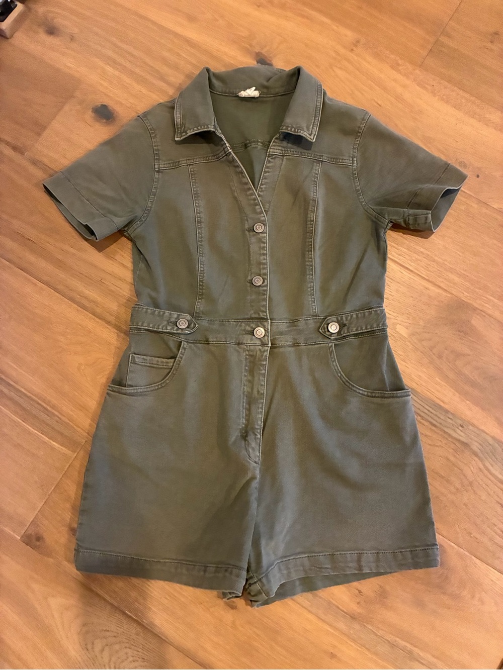Women’s Olive Green Short Sleeve One-Piece Romper